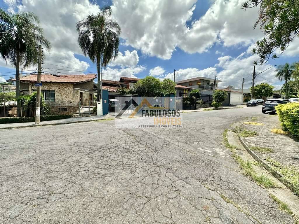 Casa, 4 quartos, 228 m² - Foto 2
