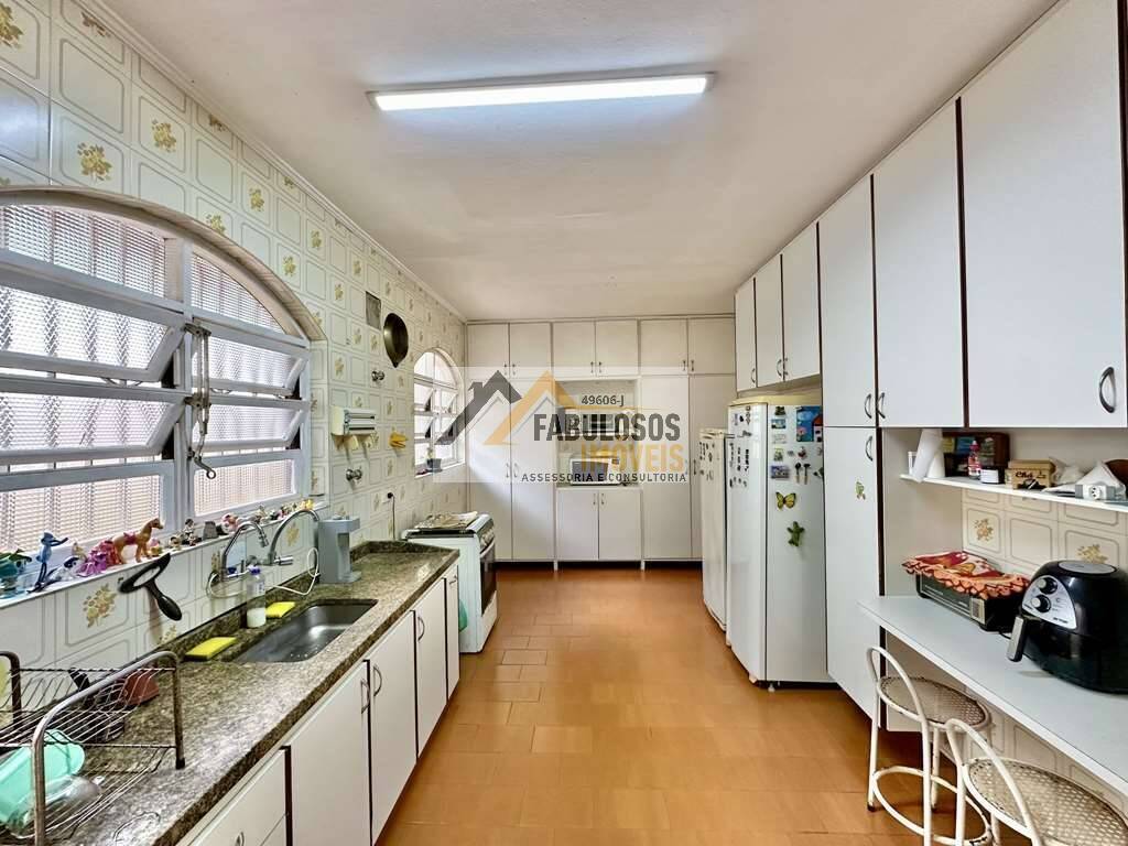 Casa, 3 quartos, 233 m² - Foto 24