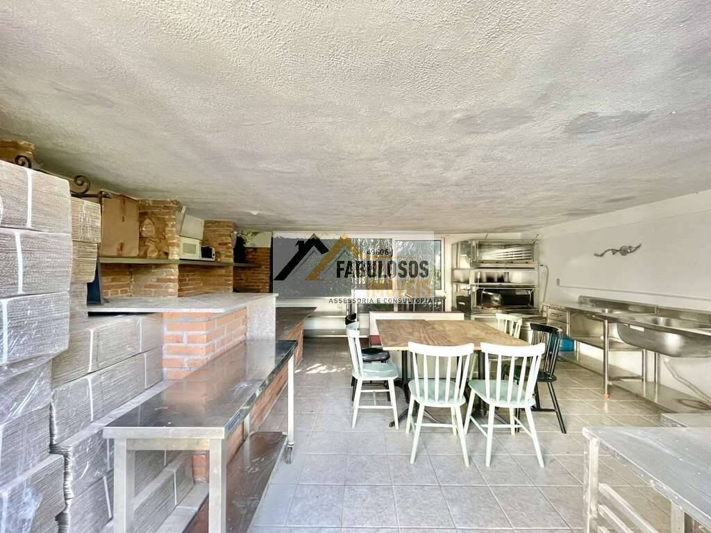 Casa, 4 quartos, 253 m² - Foto 33