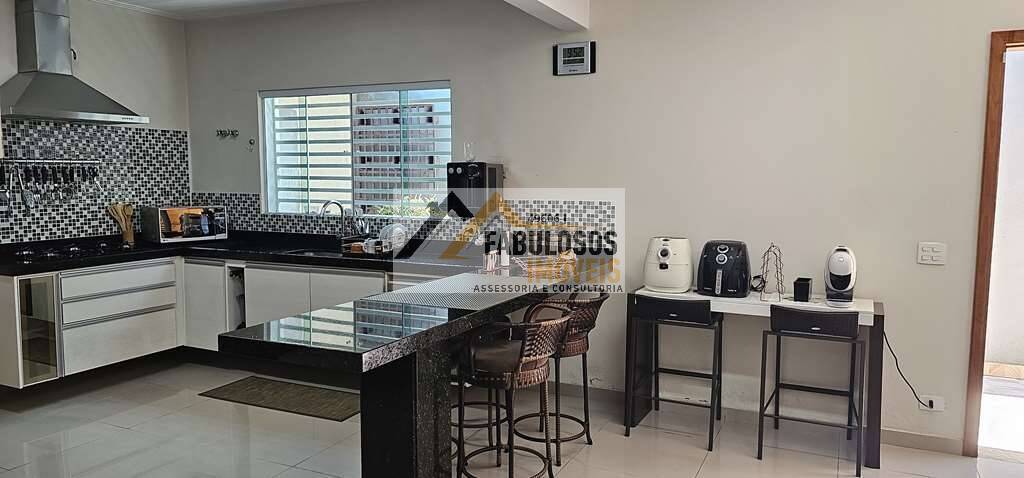 Casa, 3 quartos, 358 m² - Foto 25