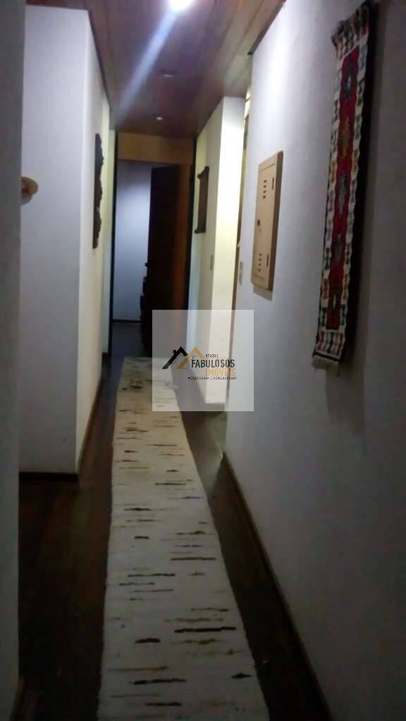 Casa, 5 quartos, 300 m² - Foto 12