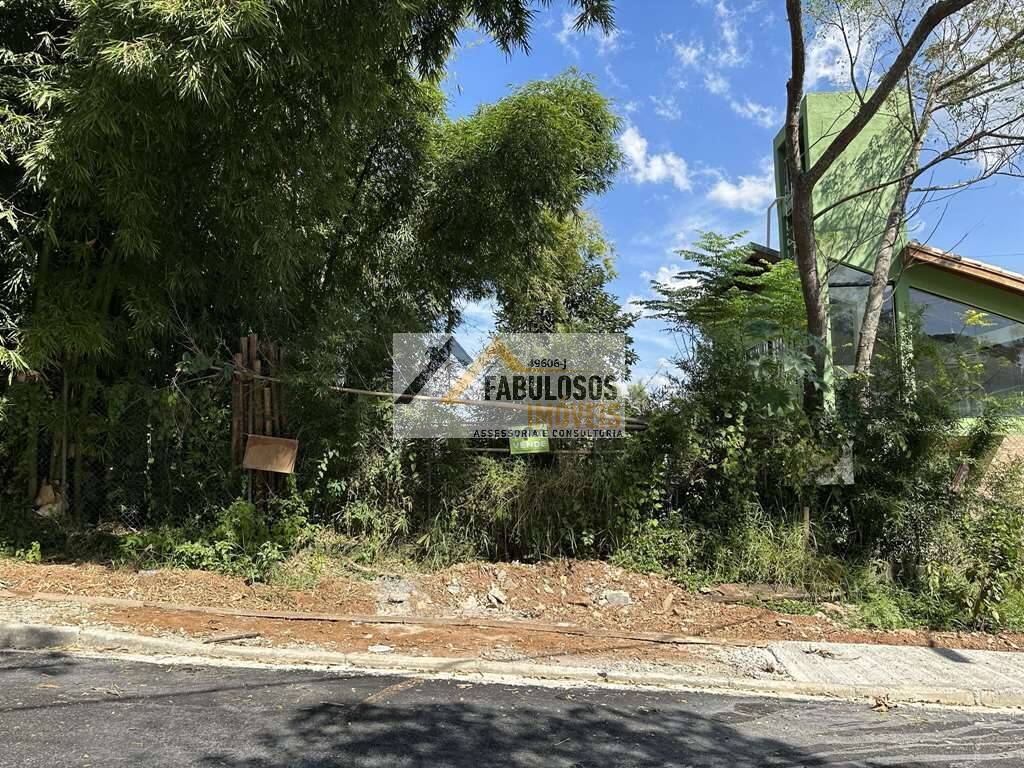  - Lote 907,00 m² - Bolsão FECHADO no Miolo da Granja Viana!