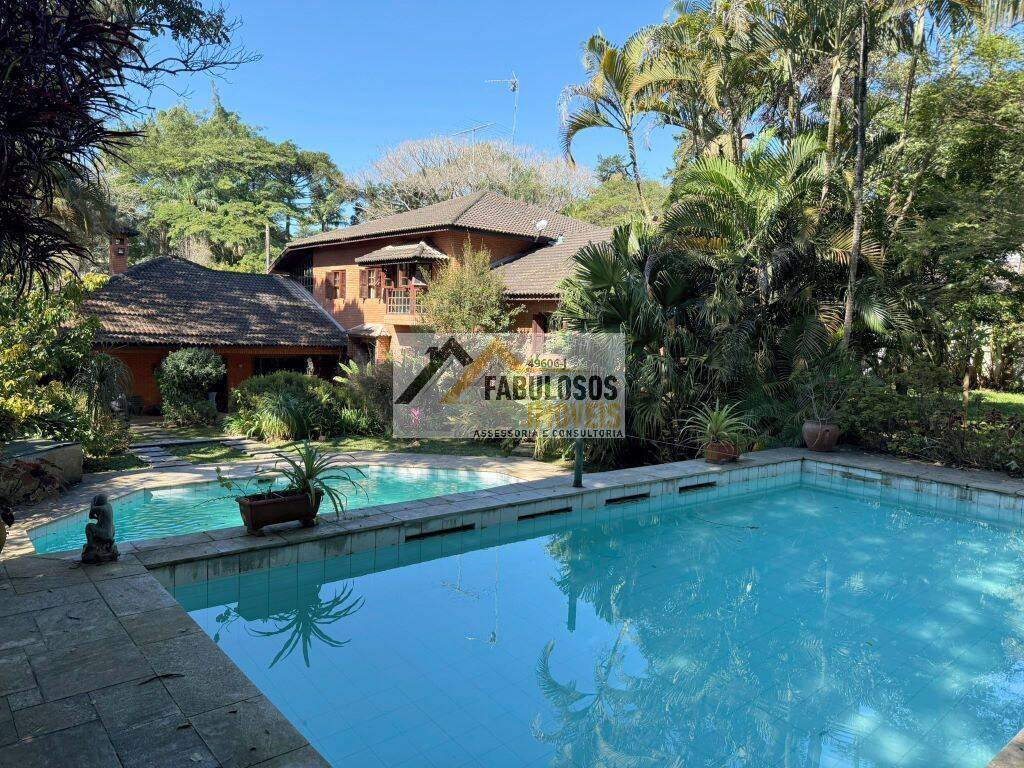 Casa para venda ou locação com 5 quartos, 923m² - Vila Santo Antônio,Cotia