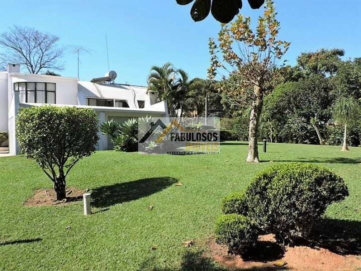 Casa à venda com 5 quartos, 804m² - Chácara de La Rocca,Carapicuíba