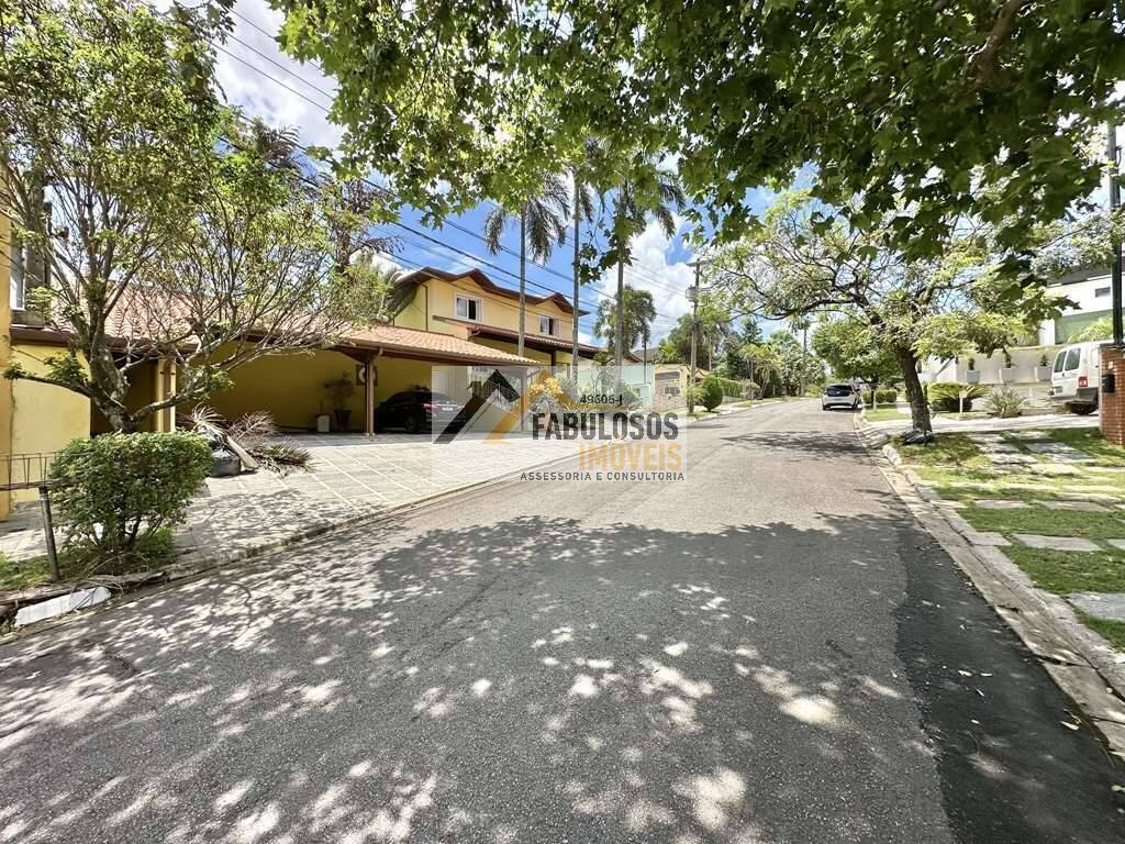 Casa à venda com 4 quartos, 753m² - São Paulo II,Cotia