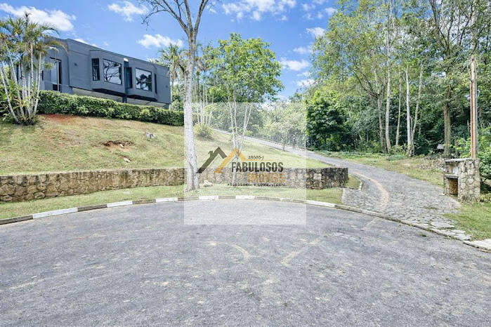  - Cond. Pq. das Artes - 4d/3stes 90% térrea, salão gourmet, piscina, estúdio!
