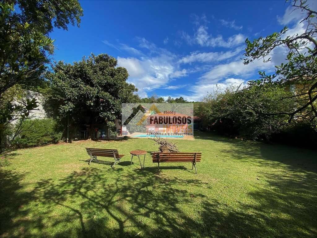 Casa à venda com 3 quartos, 285m² - Chácara Vale do Rio Cotia,Carapicuíba